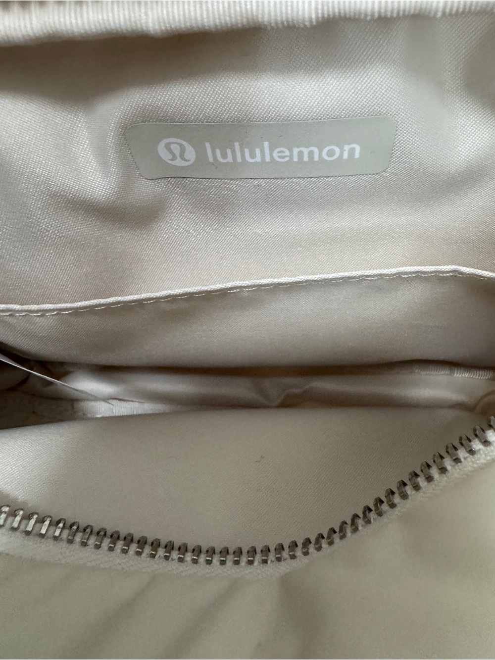 Lululemon Crossbody Camera Bag White Opal Adjustable Strap - Picture 10 of 12